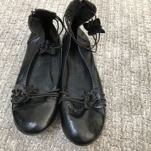 European Detailed Cute Flats